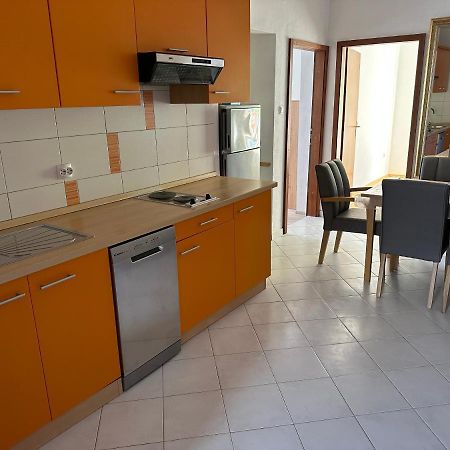 App 4 - 6 Persons Direct On The Seaside, 1St Floor Apartment Ljubac  Bagian luar foto